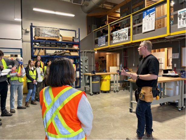 KIN 435 Students Gained Hands-On Experience in Ergonomics and Biomechanics Lab